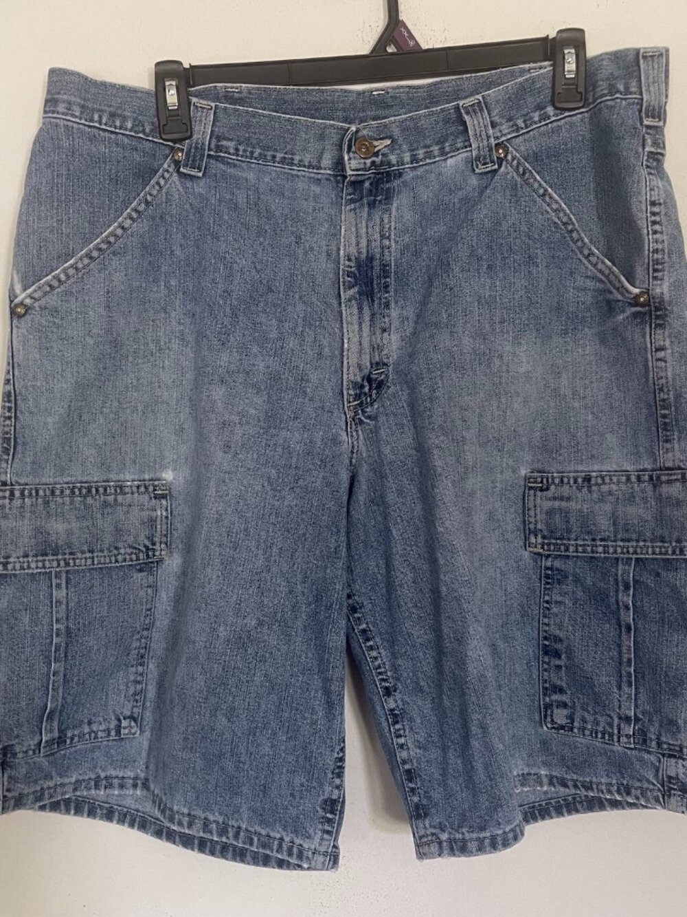 Lee Dungarees Mens 40 Light Wash Denim Cargo Carpenter Shorts Blue X